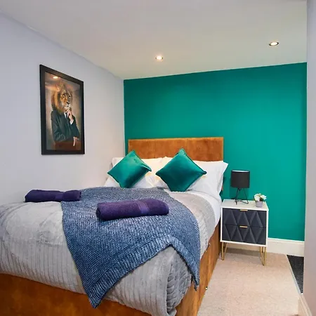 Stylish 2 Bed In Clifton - Garden * Bristol