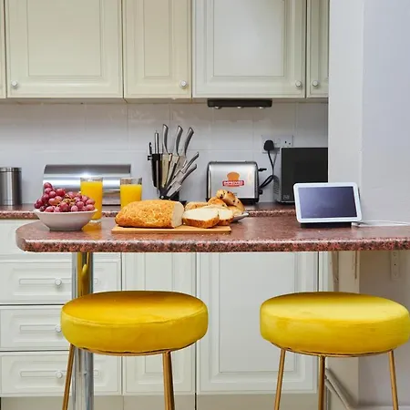 Stylish 2 Bed In Clifton - Garden Bristol